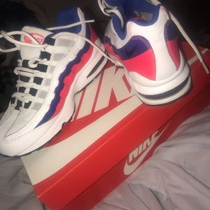 Nike Air Max ‘95 grade school girl size 7